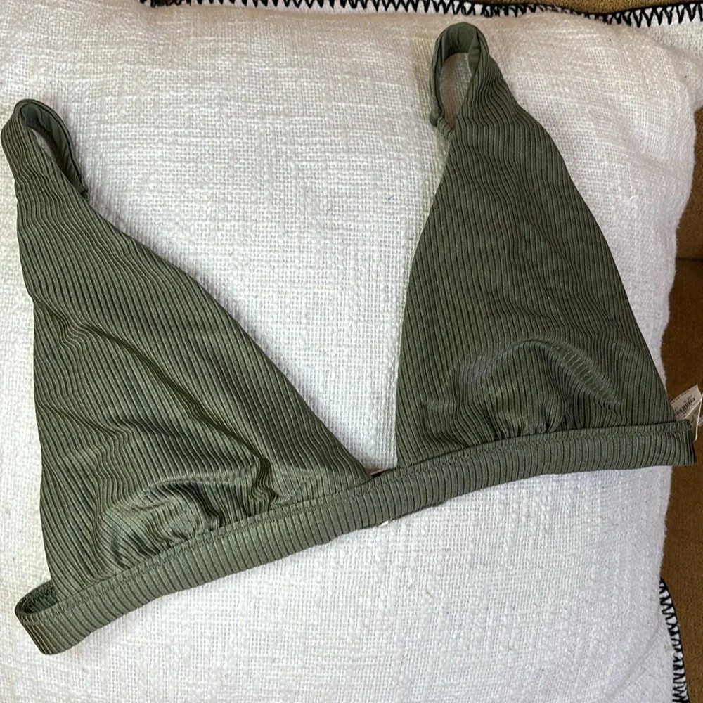 NWT Aerie Shine Ribbed Plunge Triangle Bikini Swim Top